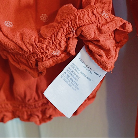 American Eagle Red Bubble Sleeved Blouse - Picture 3 of 4